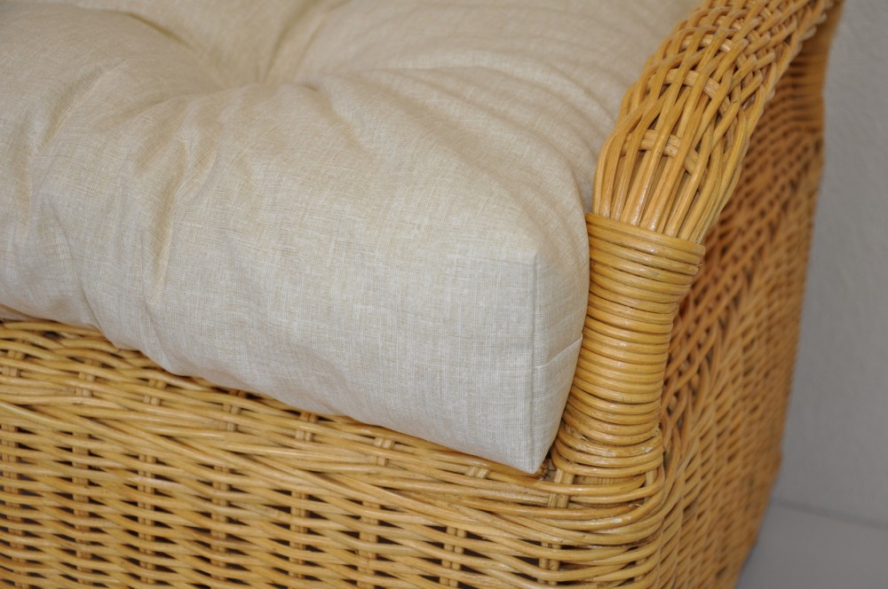 Polster / Kissen für Rattan Ohrensessel Hockerkissen Colore beige 50 x 40 cm Top Qualität