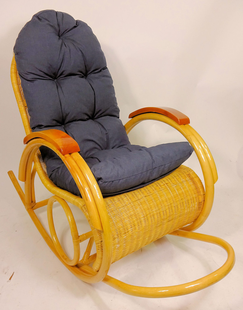 Rattan Schaukelstuhl / Rattan Schaukler , Korbfarbe honig . Robuste , stabile Verarbeitung ! Inkl. Polster