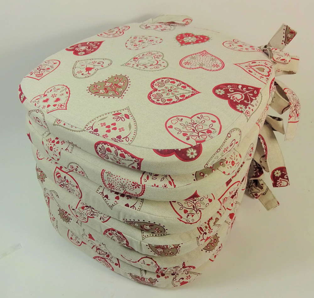 Set 6 x Stuhlkissen / Sitzkissen Marina mit Schleifen 40 x 40 cm Dicke 5 cm , Fb. Mirha Leinen Herz