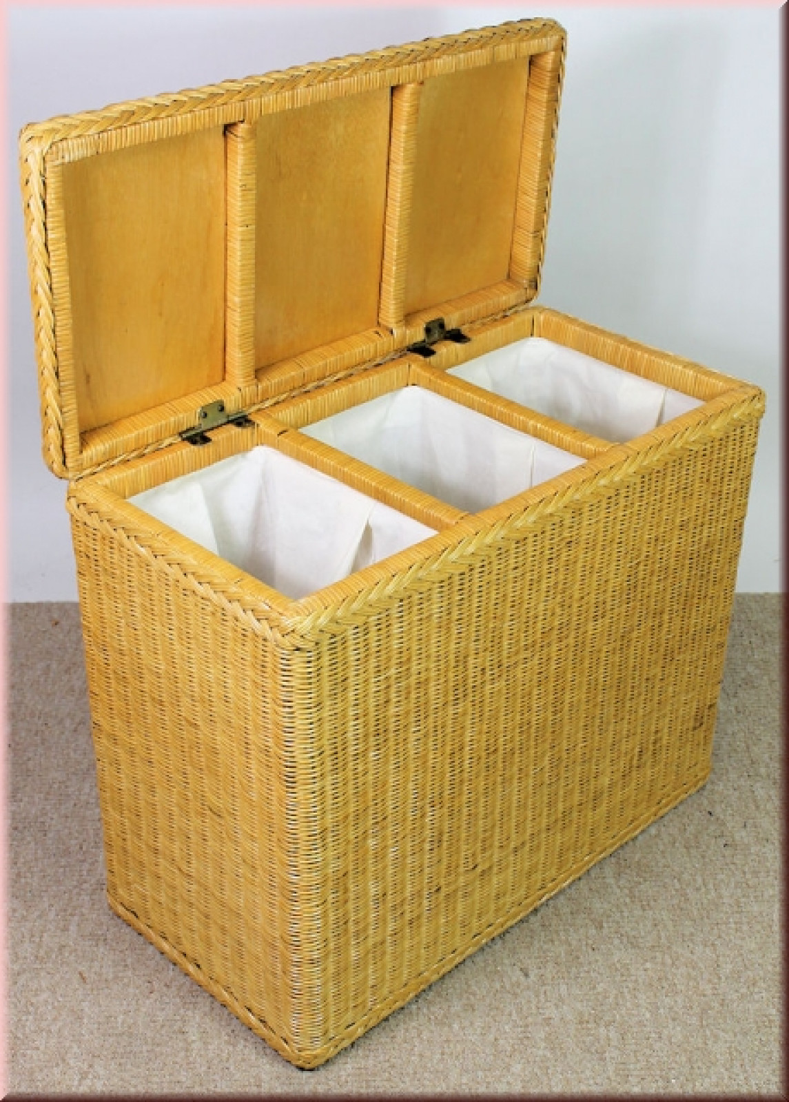 Rattani.de - Rattan Wäschesortierer 3 Fächer Fb. honig