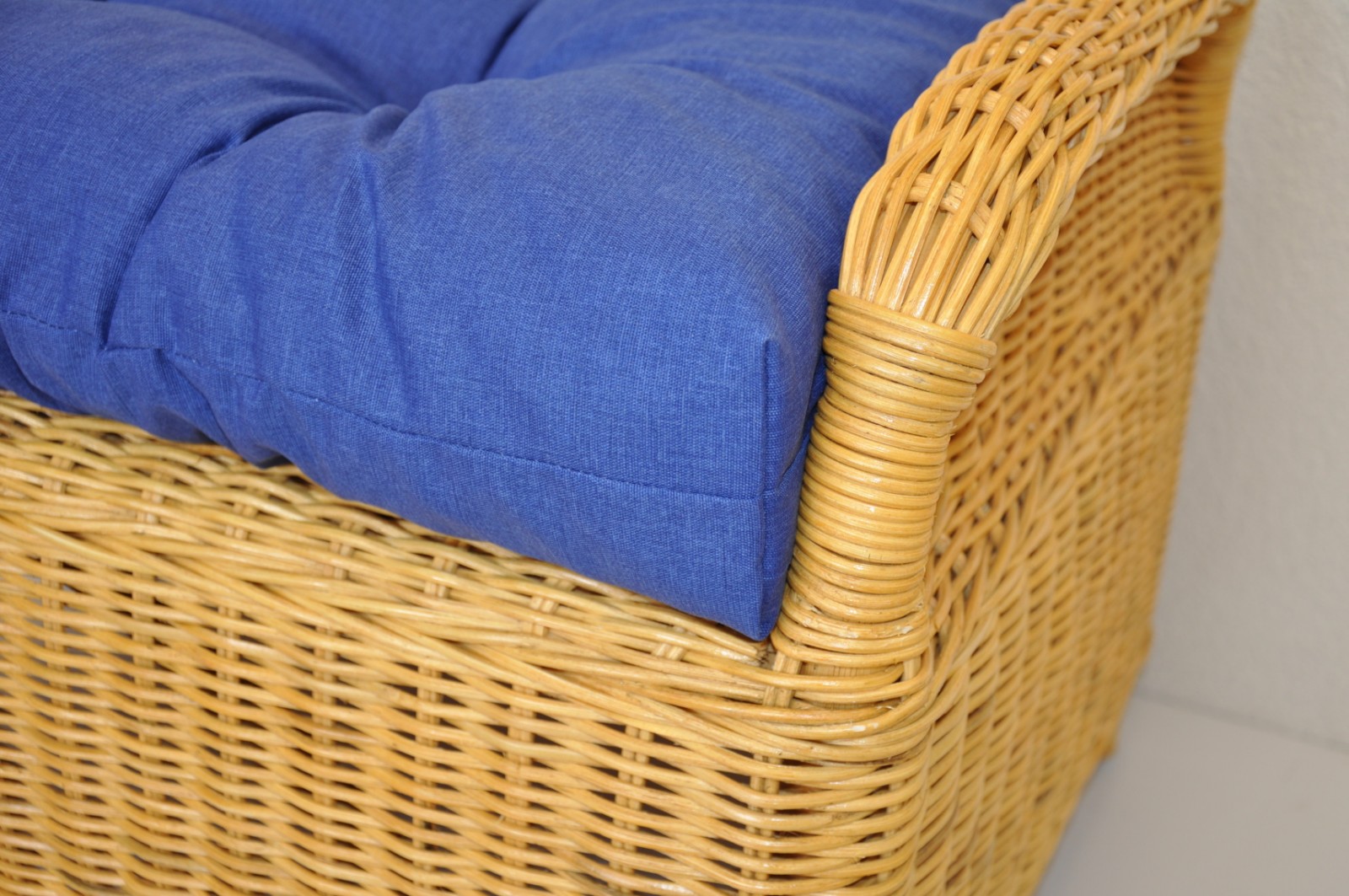 Polster / Kissen für Rattan Ohrensessel Hockerkissen Colore blu marino (dunkelblau) 50 x 40 cm Top Qualität