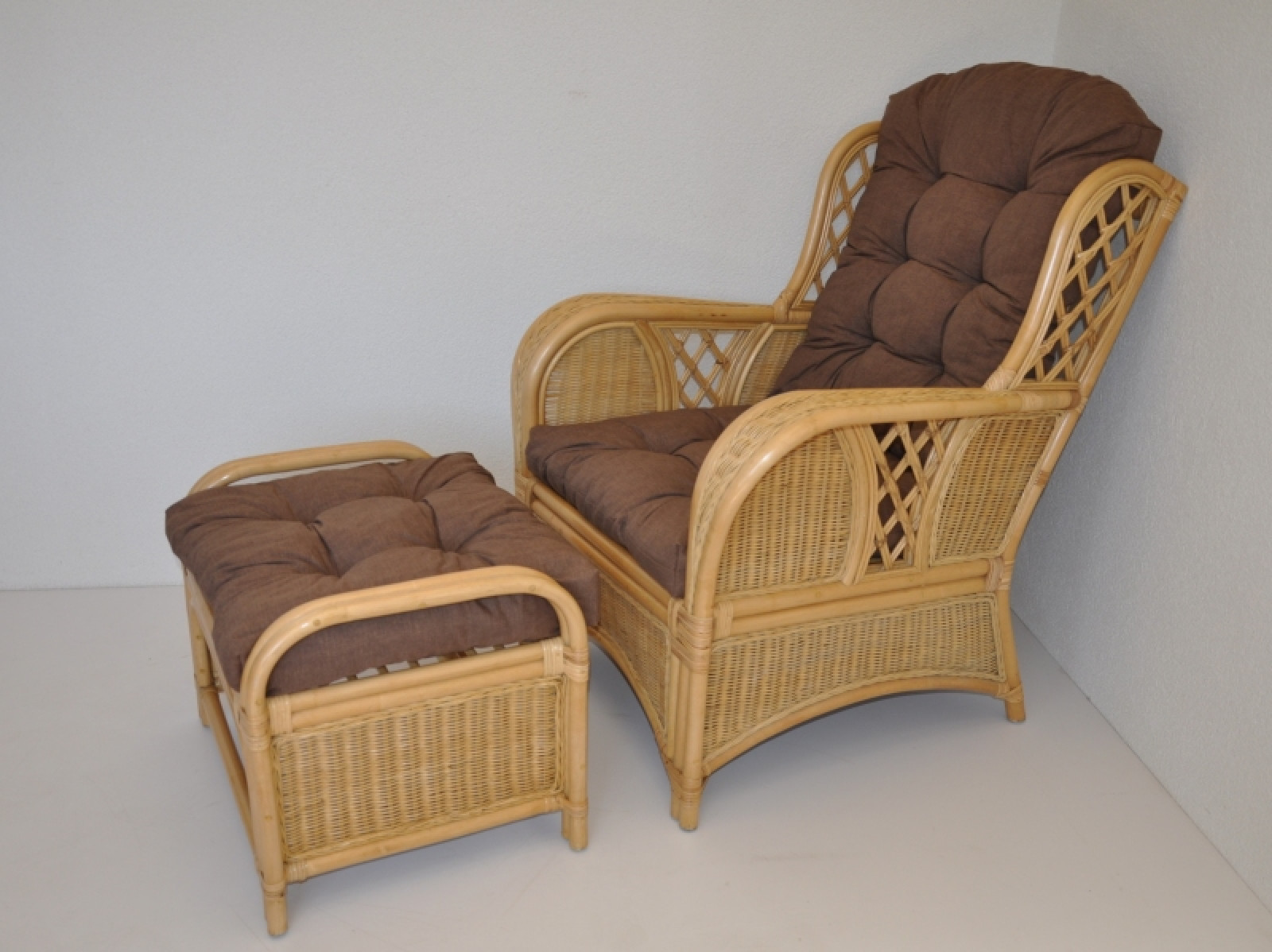 Rattanstuhl Rattansessel, Rattan Ohrensessel Oliver + Rattanhocker