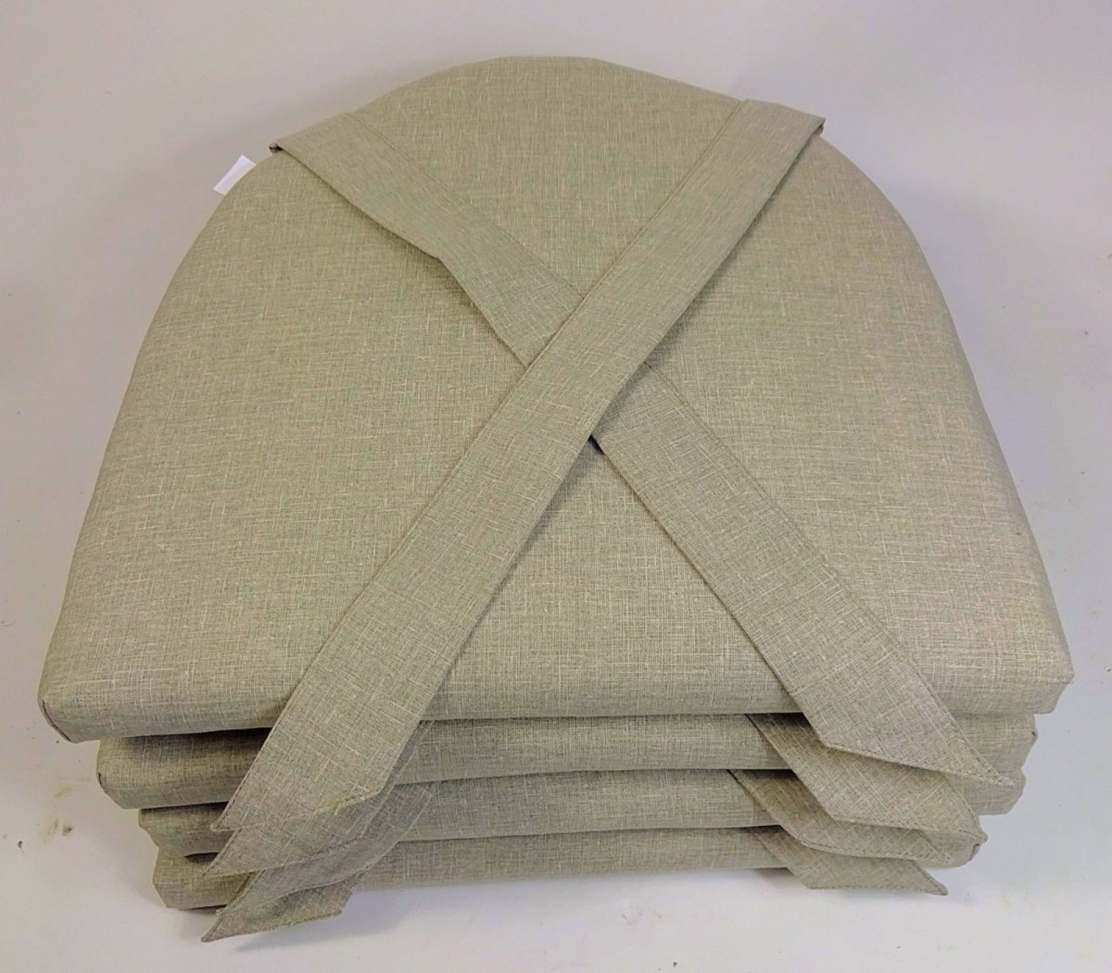 Rattani Set 4 x Stuhlkissen/Sitzkissen Marina II mit Schleife 42 x 45 cm Dicke 5 cm, Fb. Uni Living Soft Gray