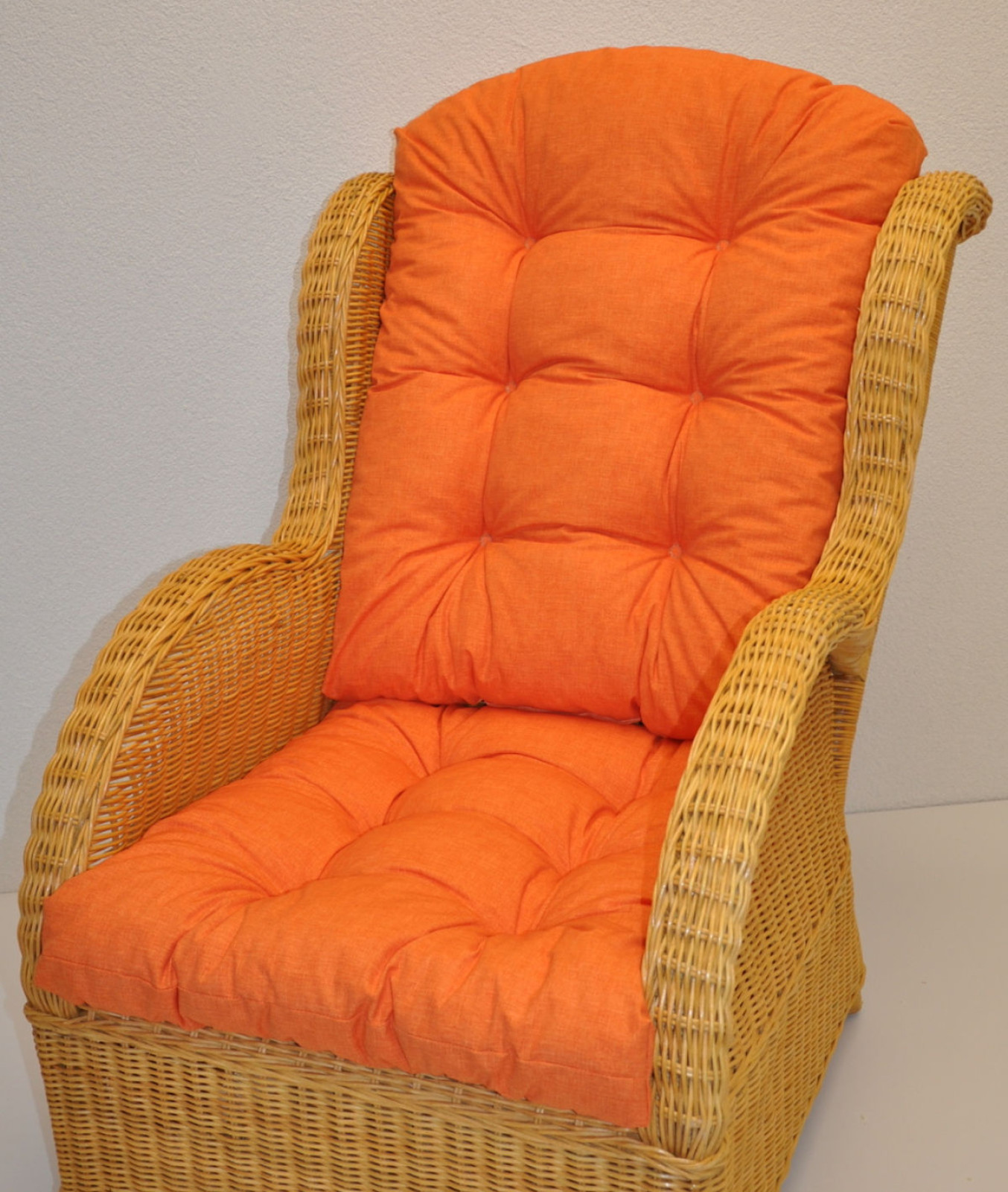 Polster / Kissen für Rattan Ohrensessel Fb. Colore arancione (Orange) , 2 teiliges Set . Top Qualität !
