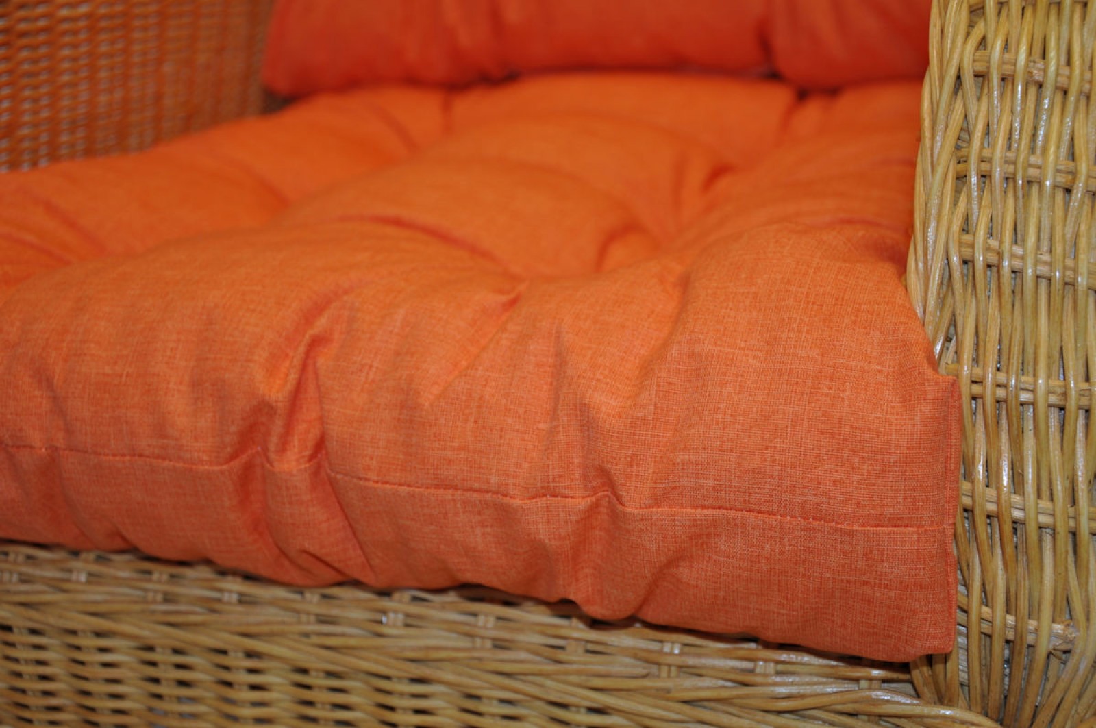 Polster / Kissen für Rattan Ohrensessel Fb. Colore arancione (Orange) , 2 teiliges Set . Top Qualität !