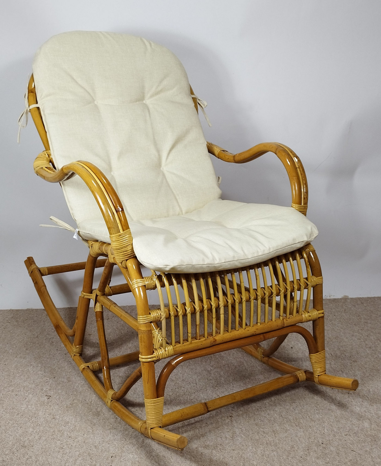 Rattani Rattan Schaukelstuhl Semanbo Rocking Chair + Polster