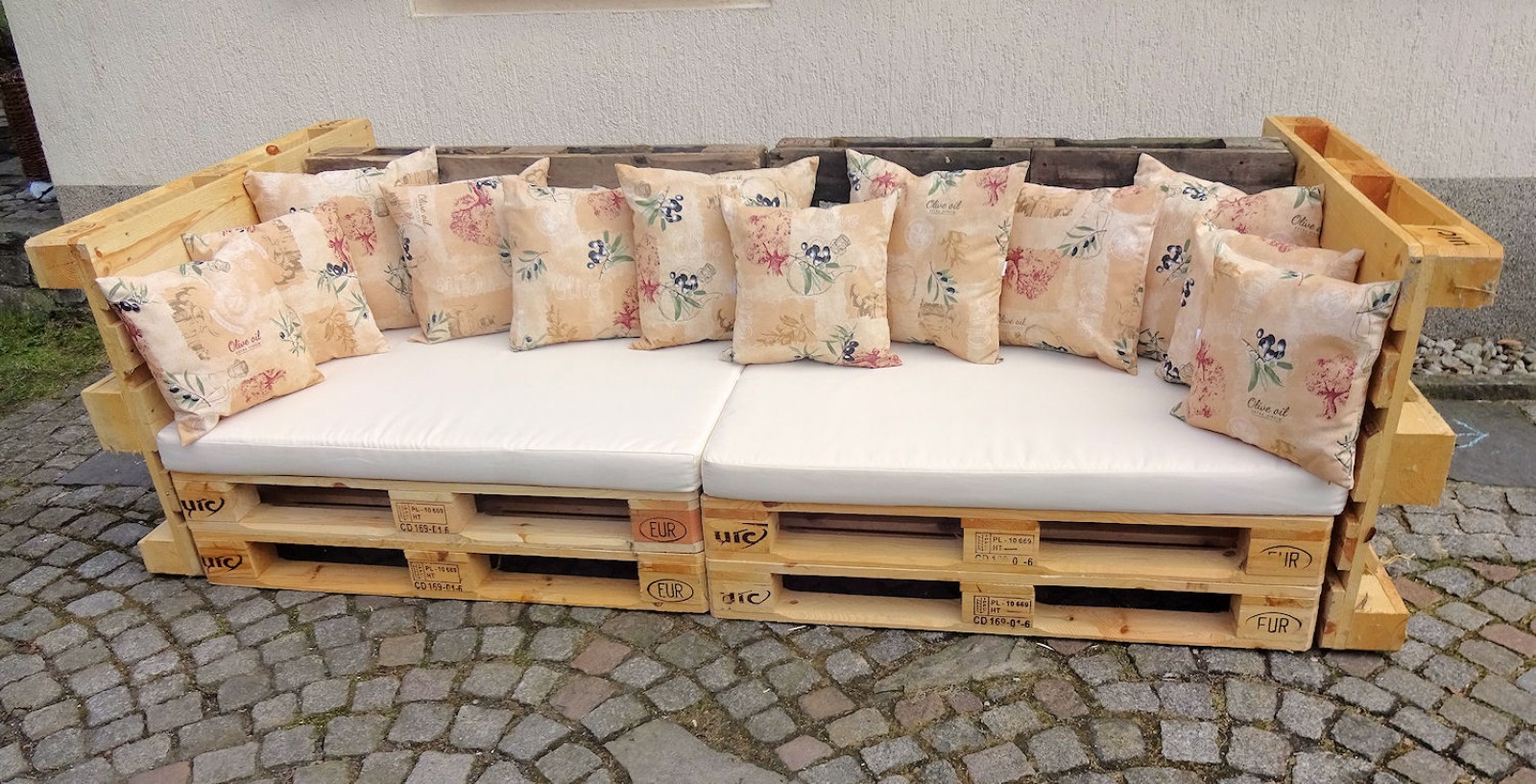 Polster für Palettensofa , Palettenpolster , Palettenkissen , Europalette , Set 2 Sitzkissen + 12 Rückenkissen , Fb. beige