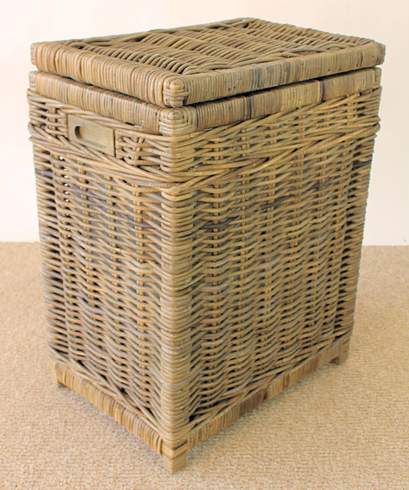 Rattani.de - Rattan Wäschekorb / Wäschebehälter Koobo Gray