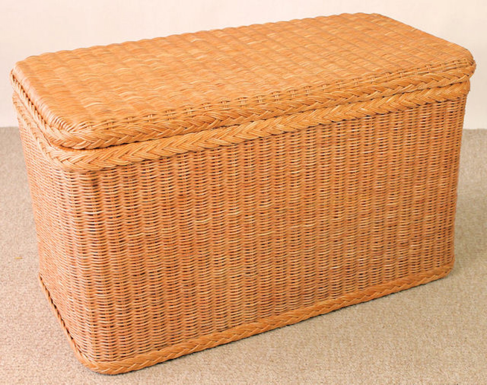 Rattani.de - Rattan Wäschetruhe / Wäschekorb 81x41x47 cm Fb. pinie