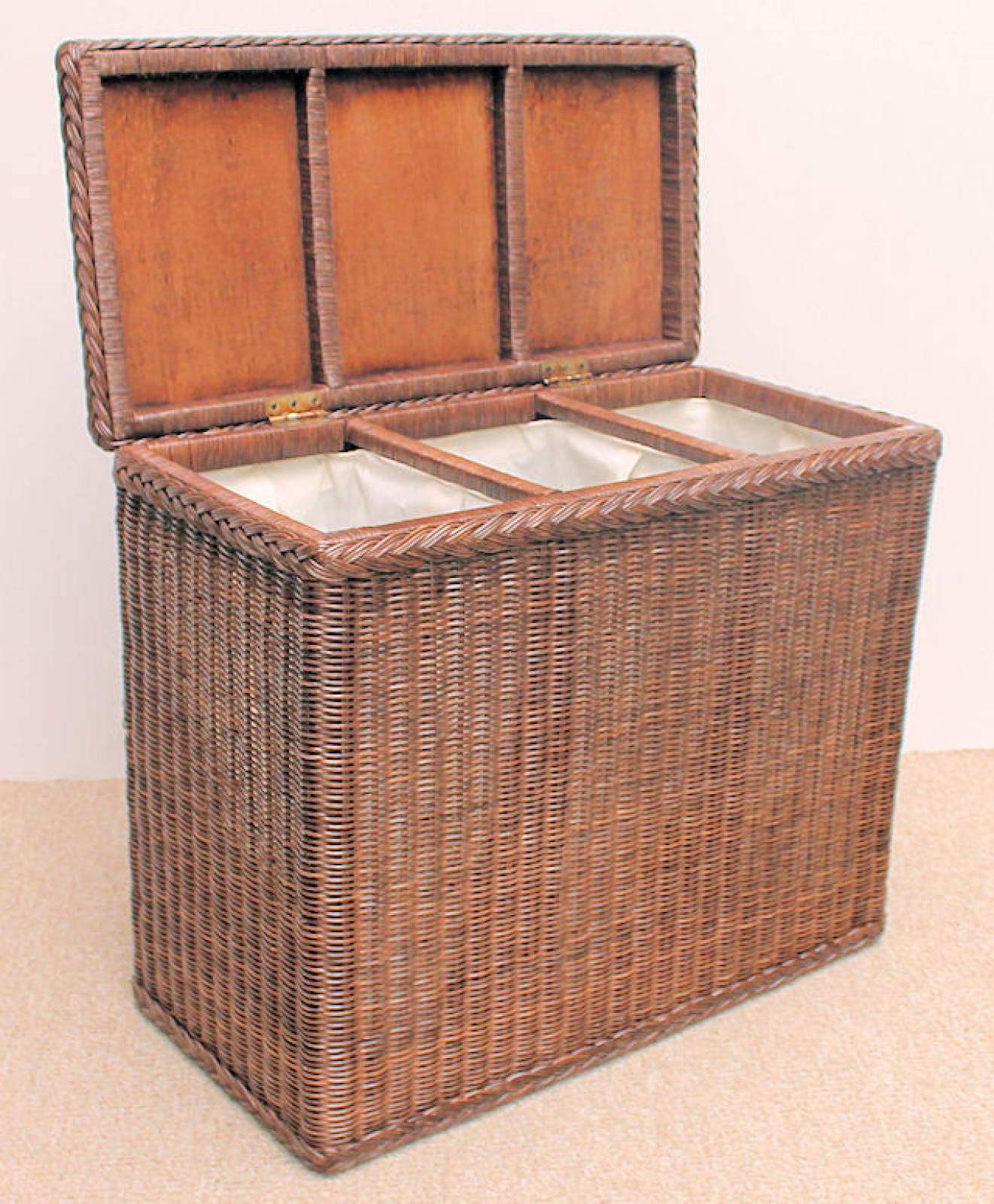 Rattani.de - Rattan Wäschesortierer 3 Fächer Fb. darkbrown