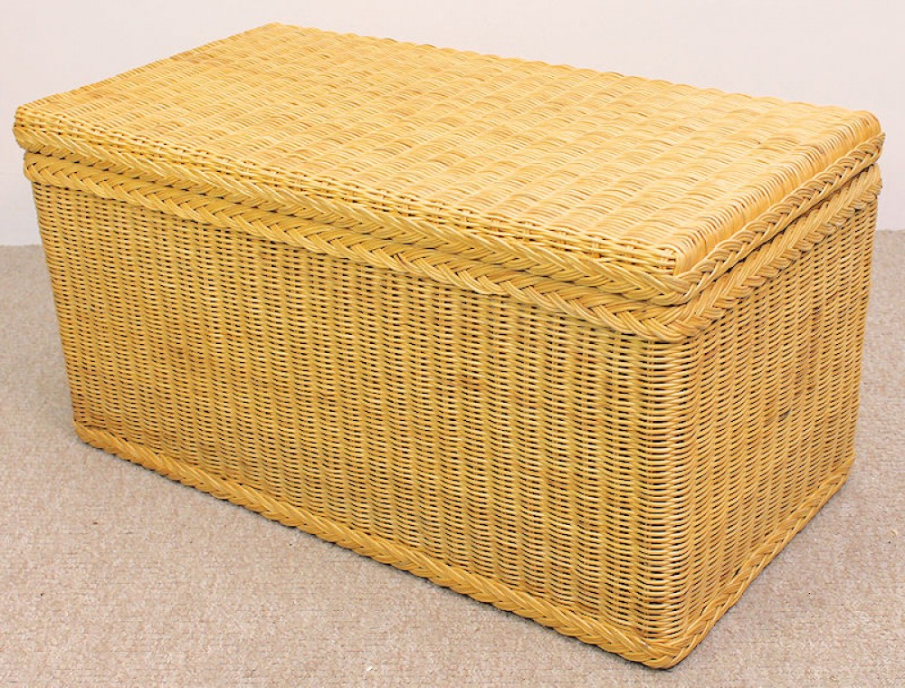 Rattani.de - Rattantruhen / Wäschekörbe